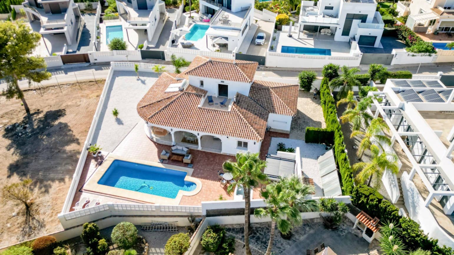 4 quarto Moradia para venda em Calpe / Calp com piscina garagem - 995 000 € (Ref: 9405894)