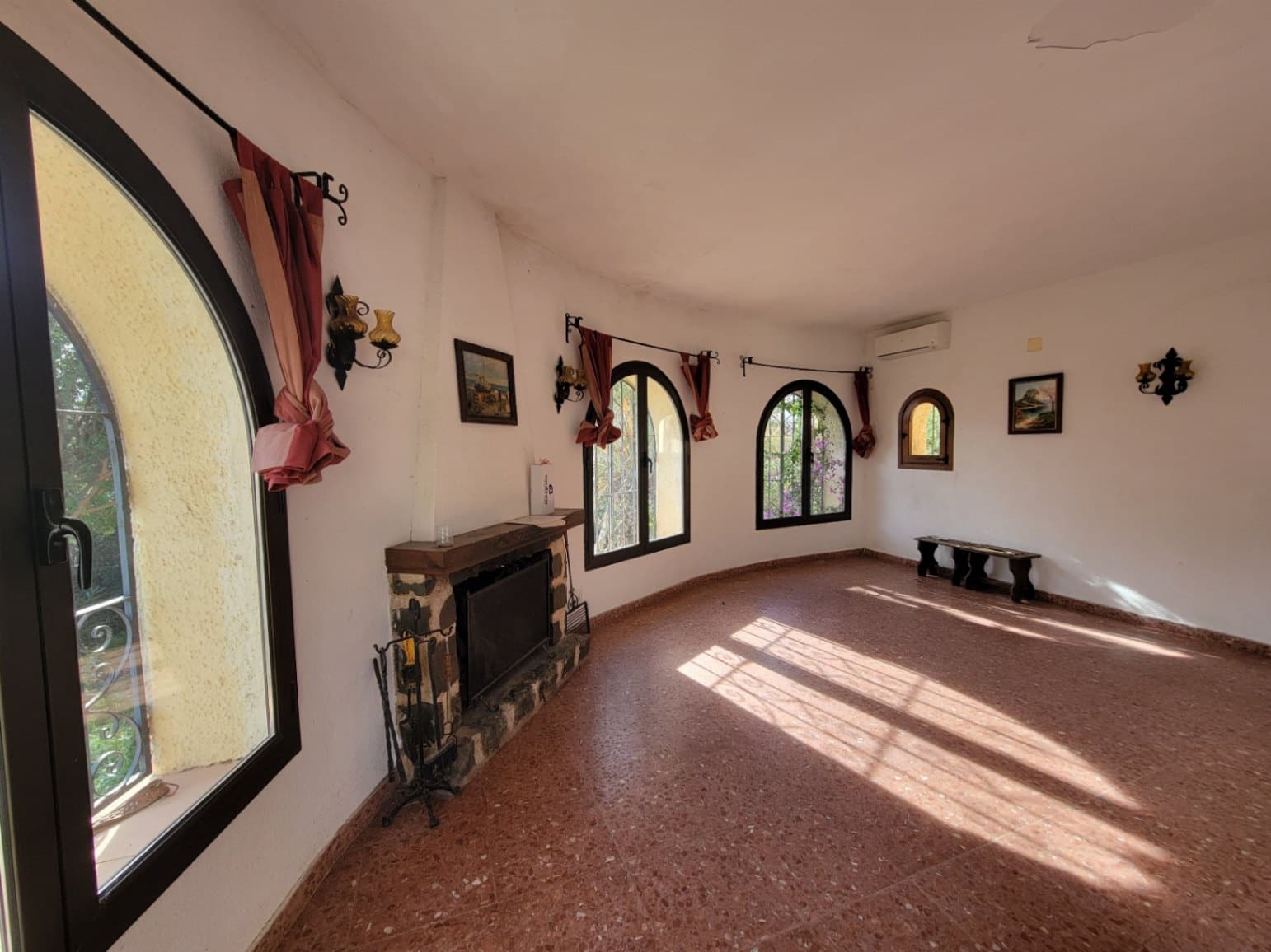 3 makuuhuone Huvila myytävänä paikassa Calpe / Calp mukana 
autotalli - 420 000 € (Ref: 9435002)