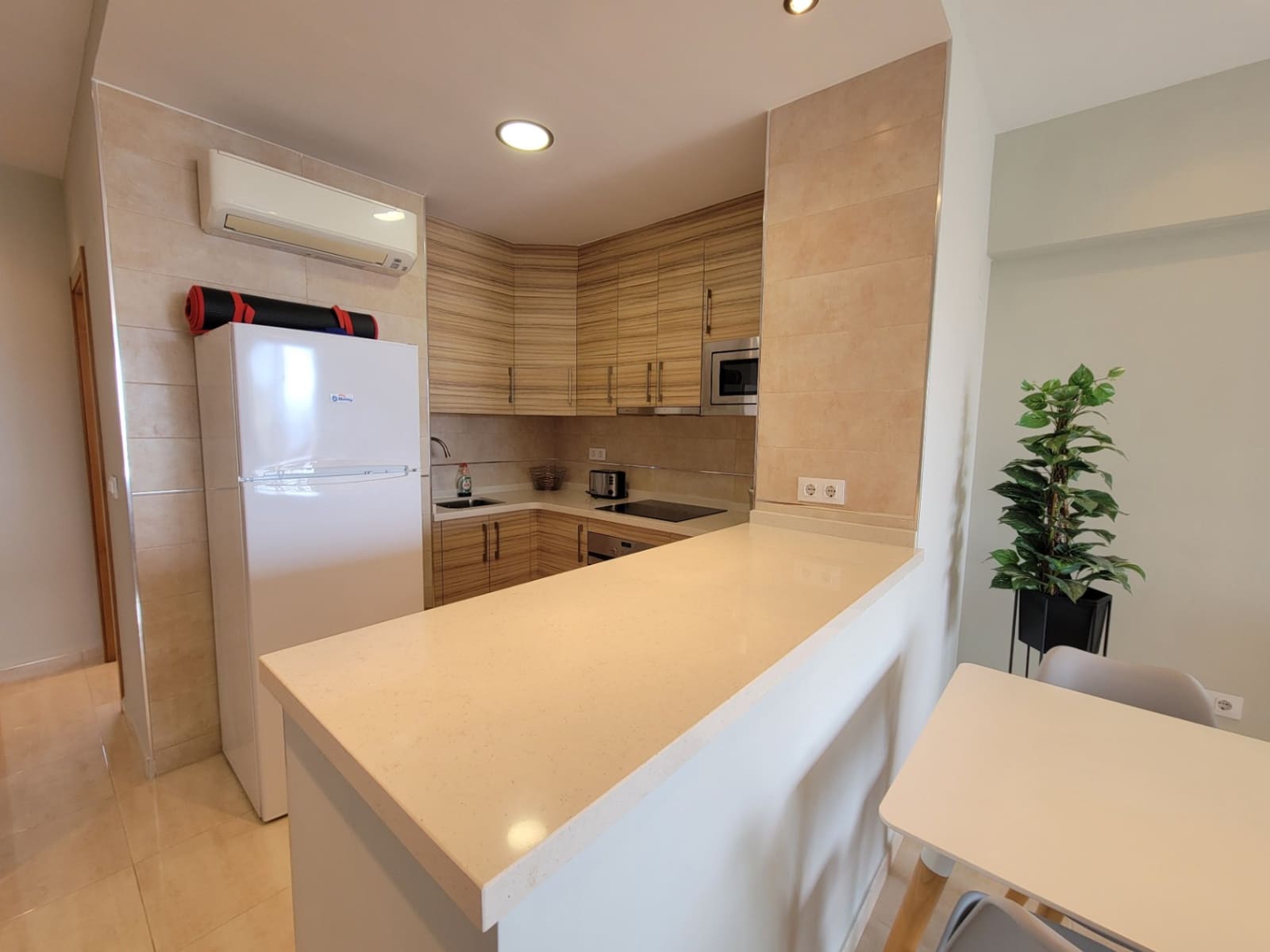 2 bedroom Apartment for sale in Calpe / Calp - € 295,000 (Ref: 9709078)