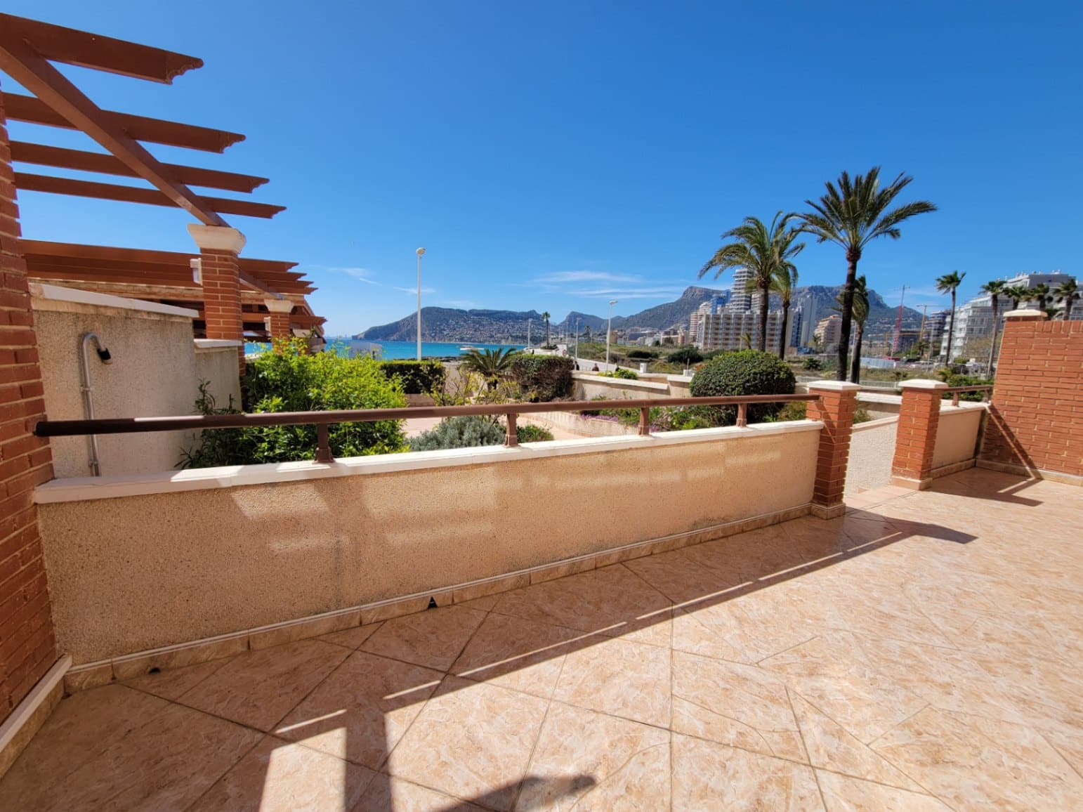 3 soveværelse Lejlighed til salg i Calpe / Calp med swimmingpool garage - € 849.000 (Ref: 9727075)