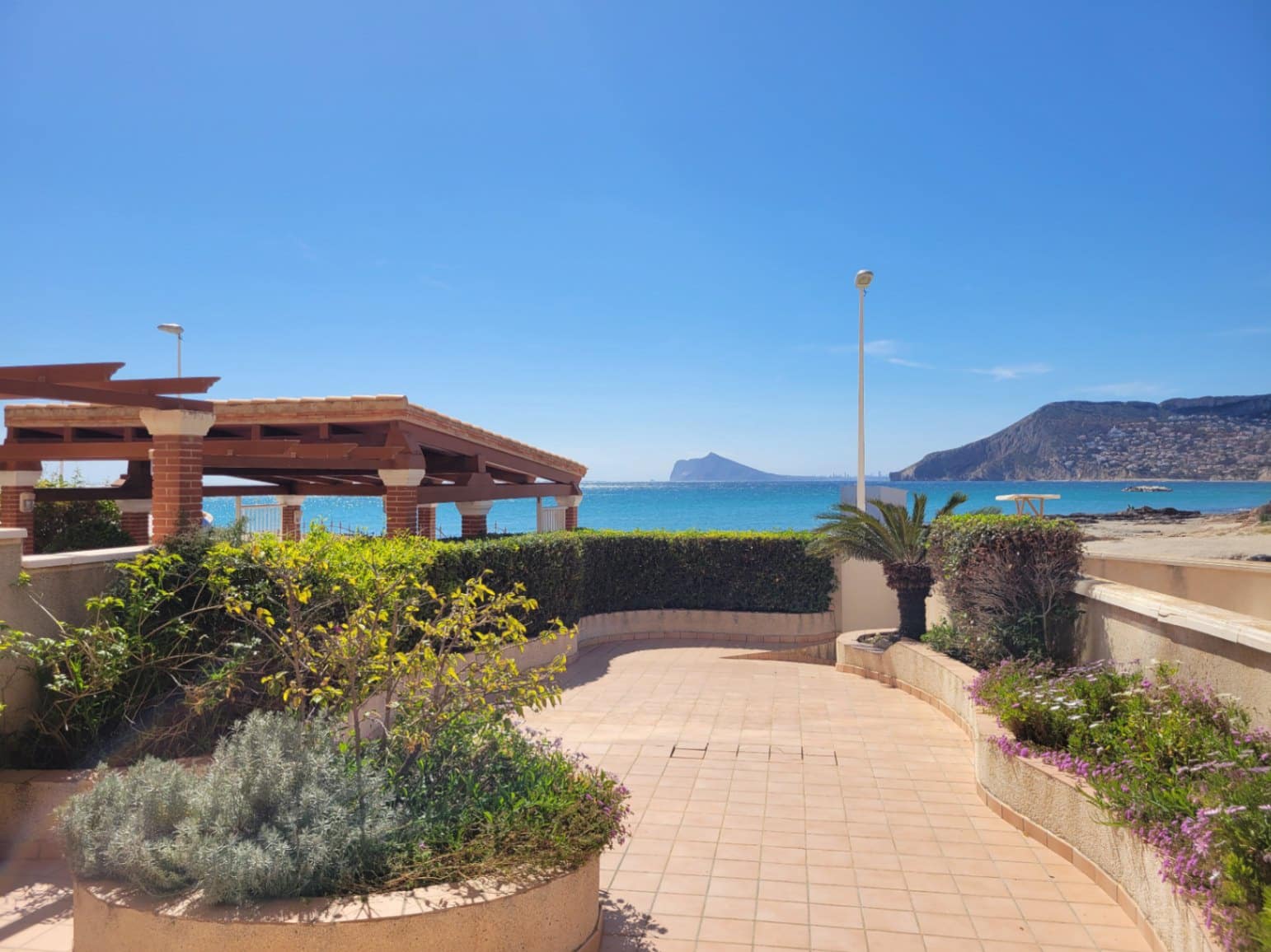 3 soveværelse Lejlighed til salg i Calpe / Calp med swimmingpool garage - € 849.000 (Ref: 9727075)