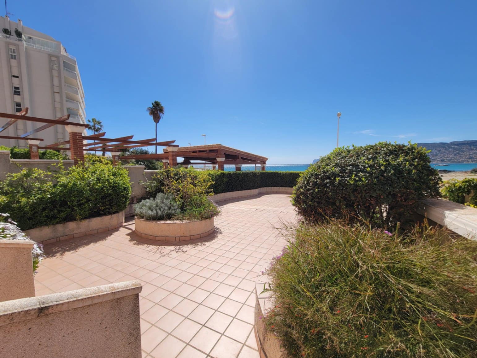 3 soveværelse Lejlighed til salg i Calpe / Calp med swimmingpool garage - € 849.000 (Ref: 9727075)