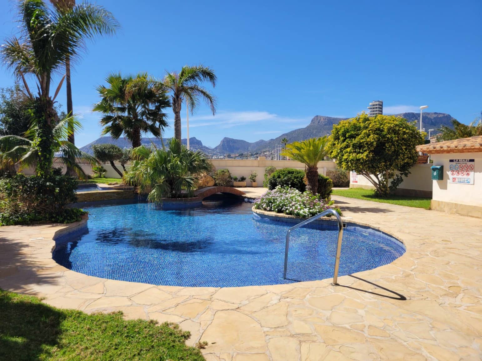 3 soveværelse Lejlighed til salg i Calpe / Calp med swimmingpool garage - € 849.000 (Ref: 9727075)