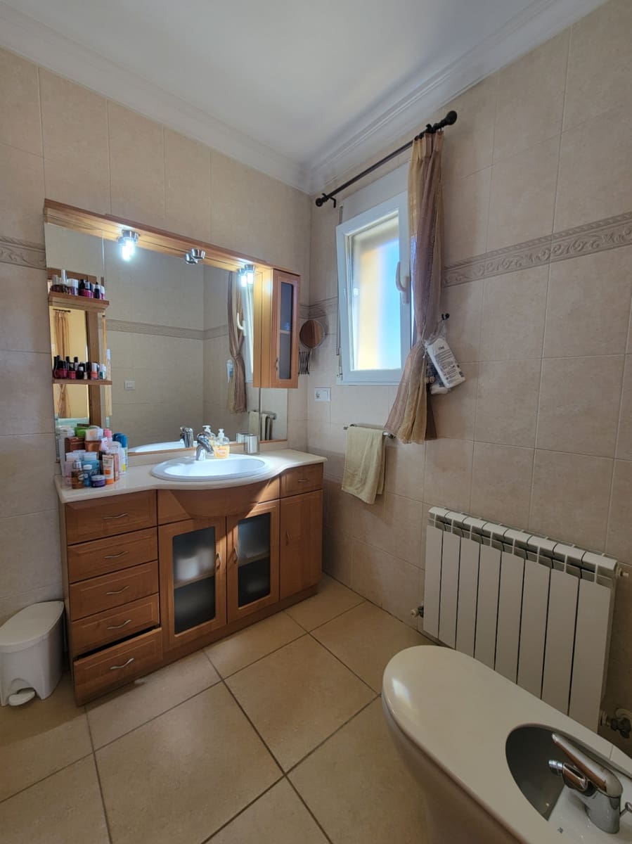 4 bedroom Villa for sale in Calpe / Calp with pool garage - € 799,000 (Ref: 9734015)