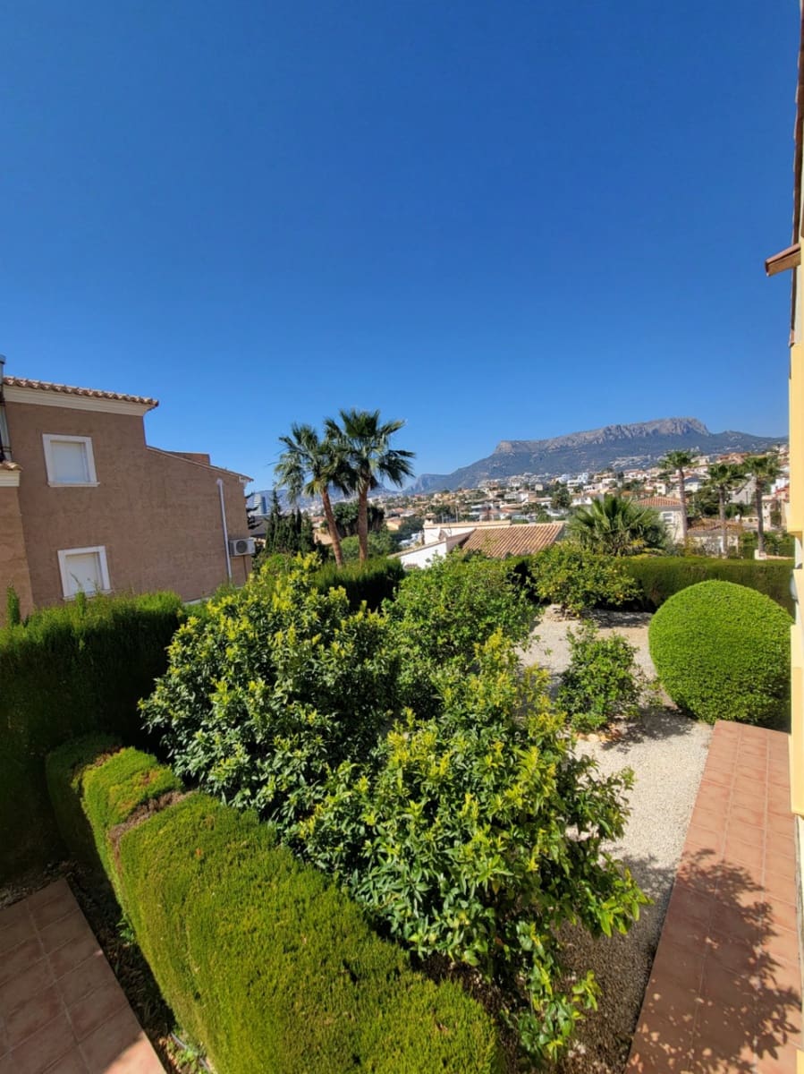 4 bedroom Villa for sale in Calpe / Calp with pool garage - € 799,000 (Ref: 9734015)