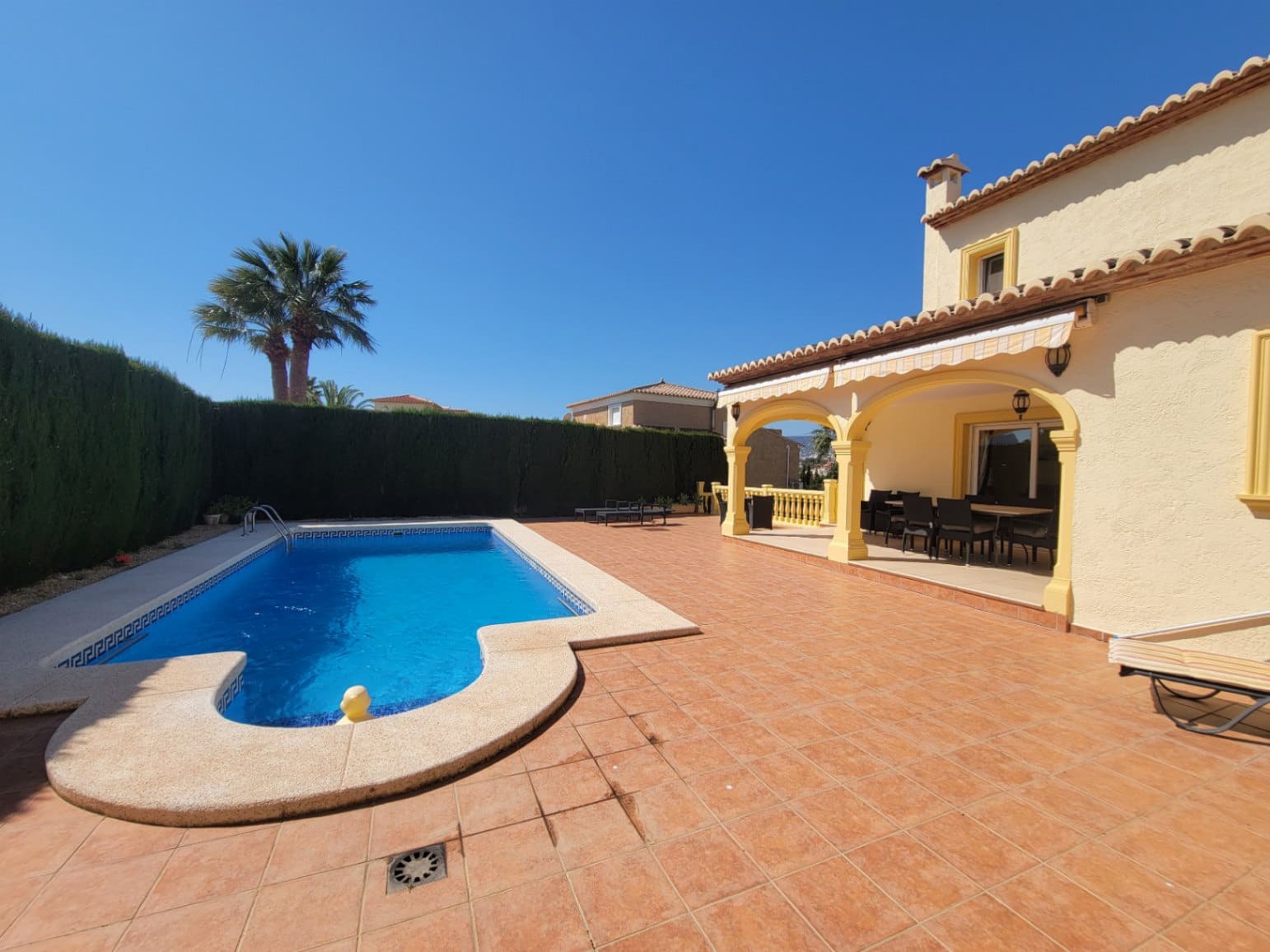 4 bedroom Villa for sale in Calpe / Calp with pool garage - € 799,000 (Ref: 9734015)
