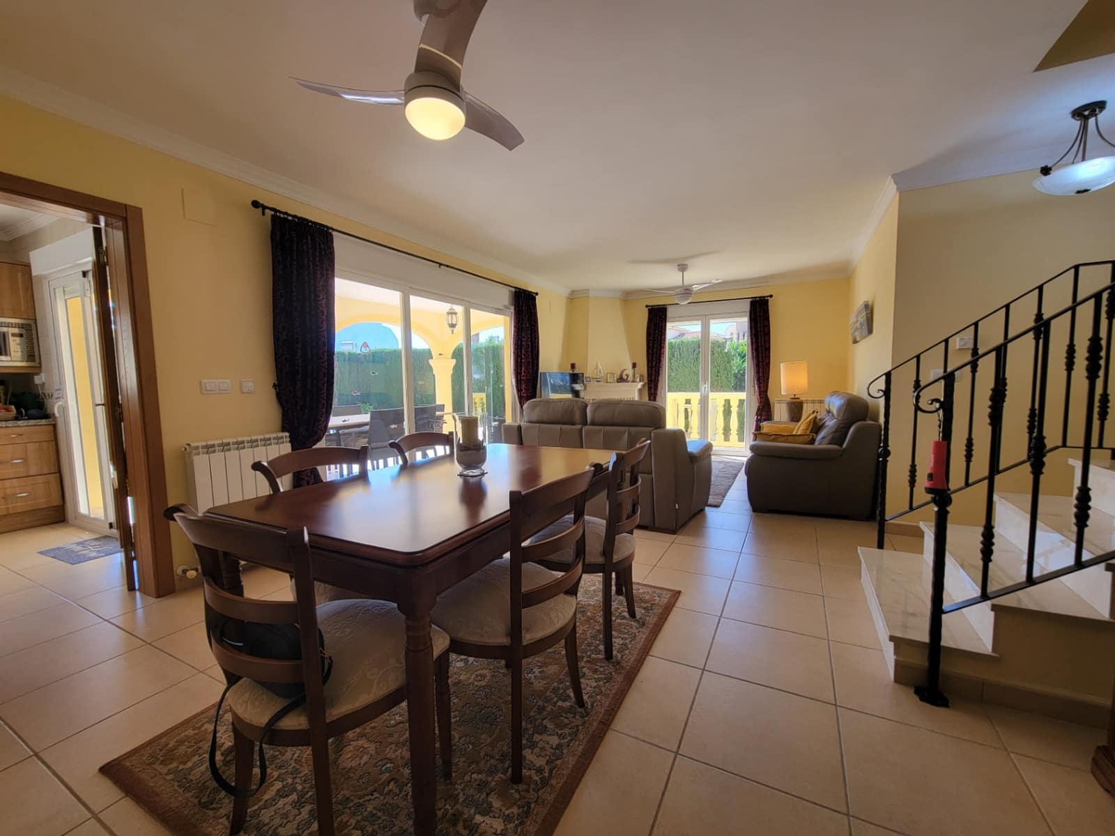 4 bedroom Villa for sale in Calpe / Calp with pool garage - € 799,000 (Ref: 9734015)