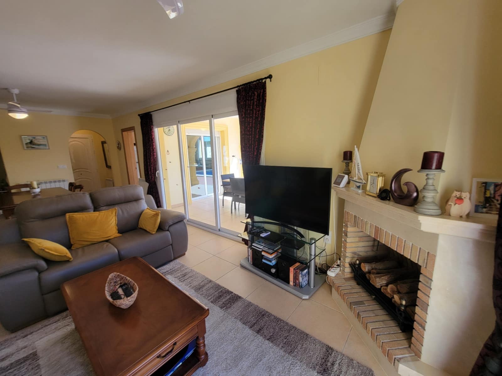 4 bedroom Villa for sale in Calpe / Calp with pool garage - € 799,000 (Ref: 9734015)