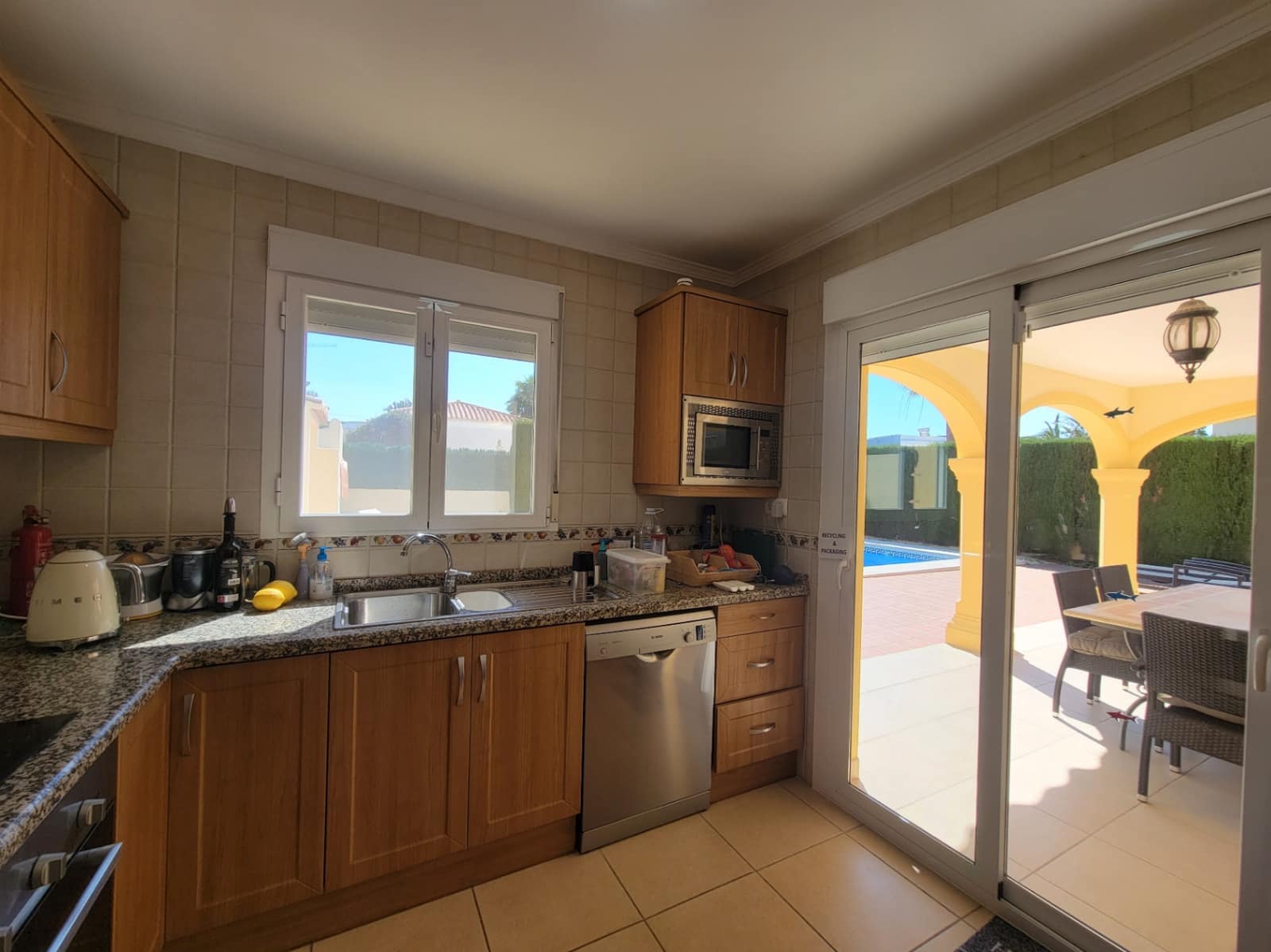 4 bedroom Villa for sale in Calpe / Calp with pool garage - € 799,000 (Ref: 9734015)