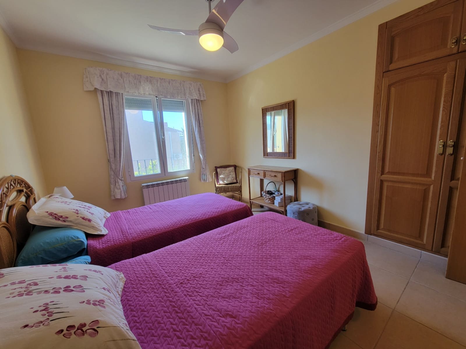 4 bedroom Villa for sale in Calpe / Calp with pool garage - € 799,000 (Ref: 9734015)