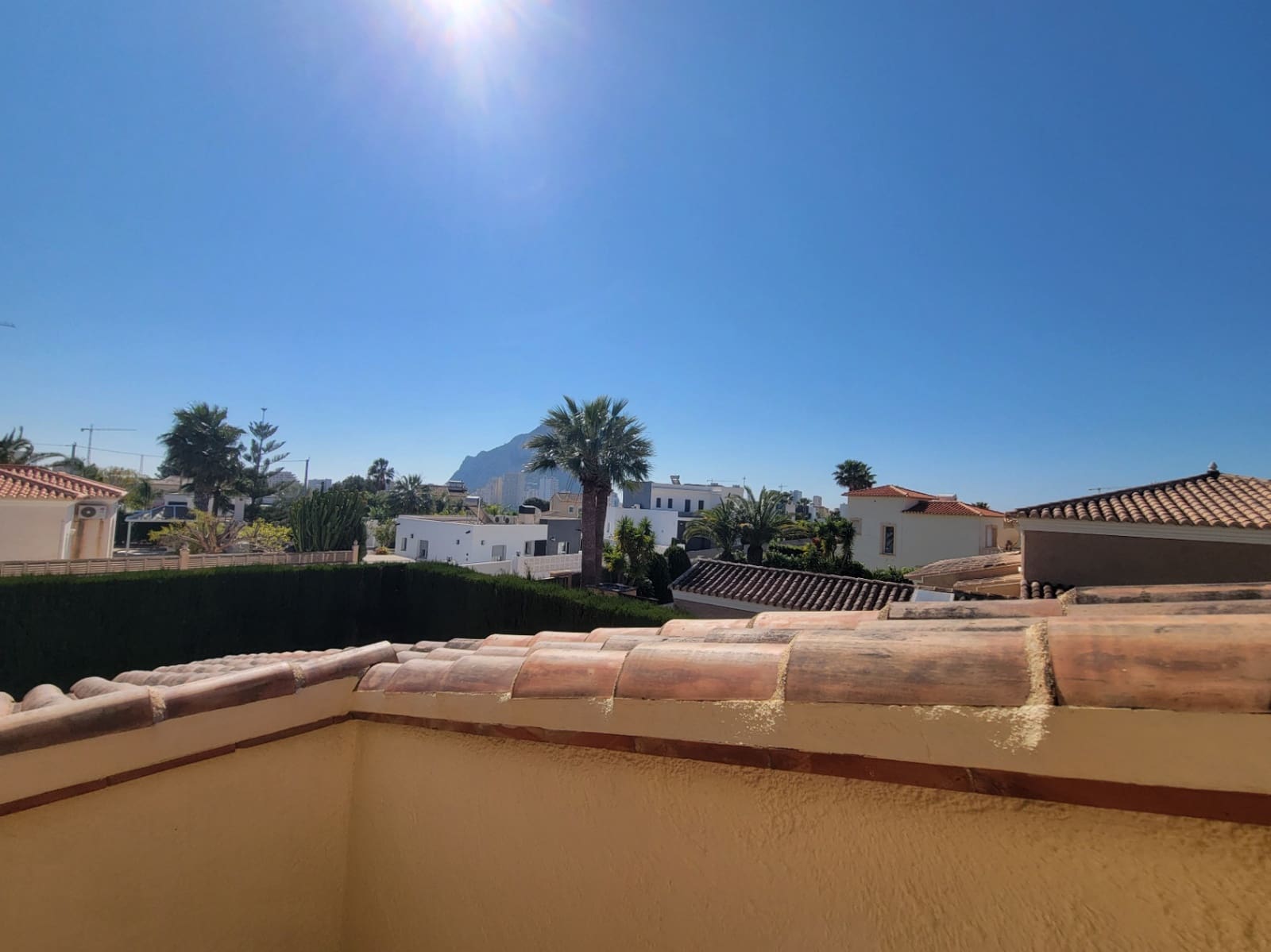 4 bedroom Villa for sale in Calpe / Calp with pool garage - € 799,000 (Ref: 9734015)