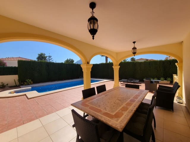 5 slaapkamer Villa te koop in Cometa - Carrió, Calpe / Calp met zwembad garage - € 799.000 (Ref: 9734015)