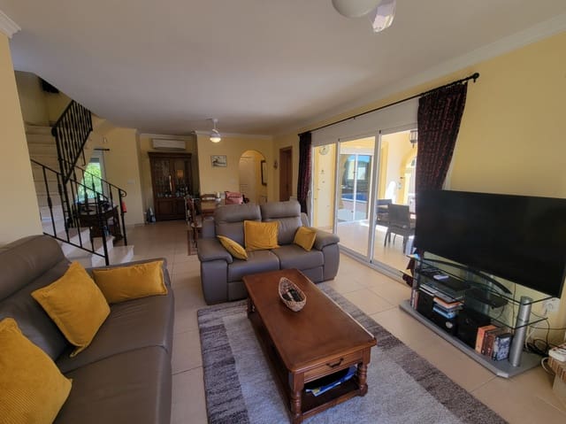 5 slaapkamer Villa te koop in Cometa - Carrió, Calpe / Calp met zwembad garage - € 799.000 (Ref: 9734015)