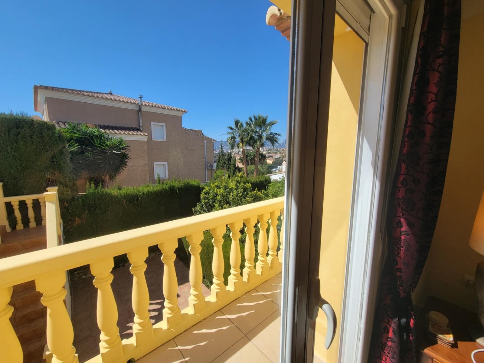 4 bedroom Villa for sale in Calpe / Calp with pool garage - € 799,000 (Ref: 9734015)