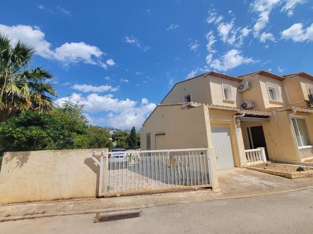 3 sovrum Bungalow till salu i Benissa med pool garage - 350 000 € (Ref: 9820844)