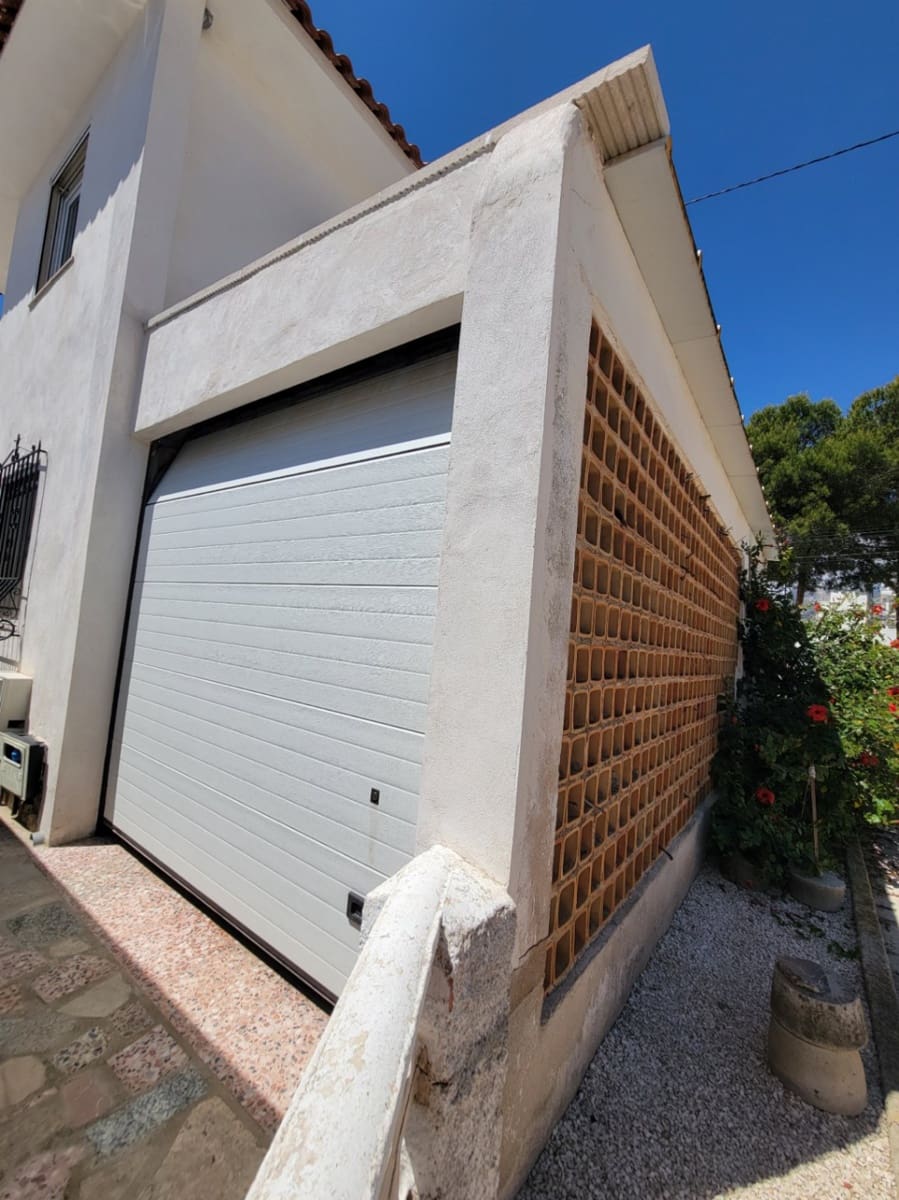 2 soveværelse Villa til salg i Calpe / Calp med swimmingpool garage - € 420.000 (Ref: 9838658)