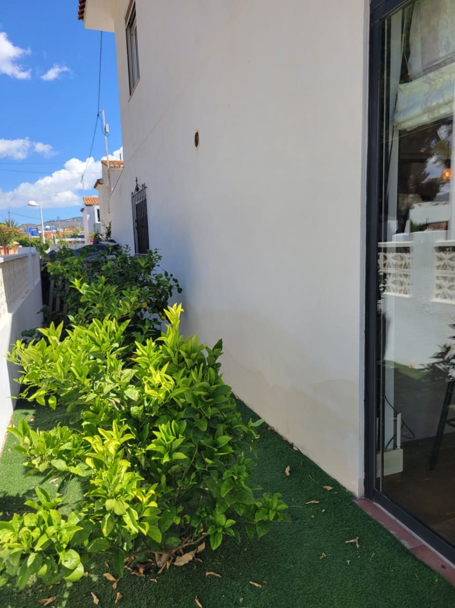 2 soveværelse Villa til salg i Calpe / Calp med swimmingpool garage - € 420.000 (Ref: 9838658)
