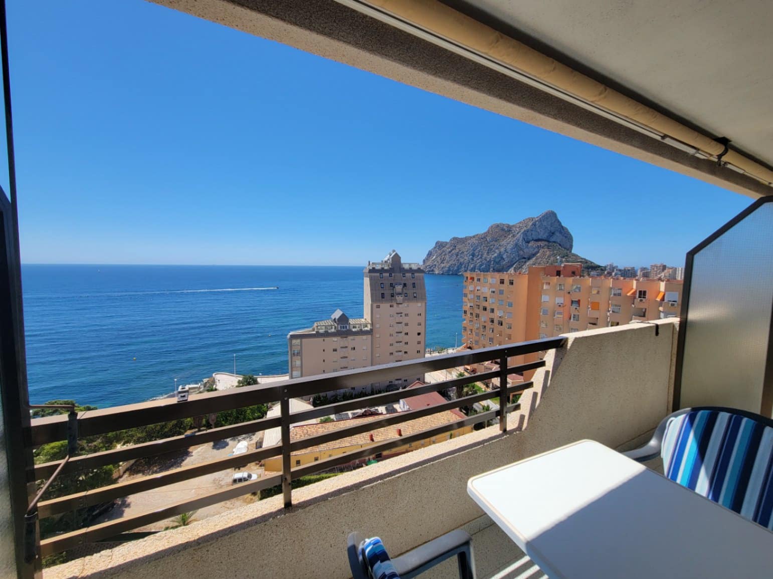 2 makuuhuone Huoneisto myytävänä paikassa Calpe / Calp mukana uima-altaan - 345 000 € (Ref: 9941556)