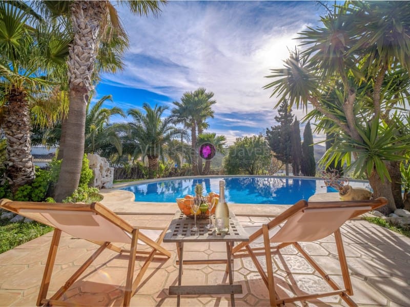 4 bedroom Villa for holiday rental in Javea / Xabia with pool - € 2,075 (Ref: 9605285)