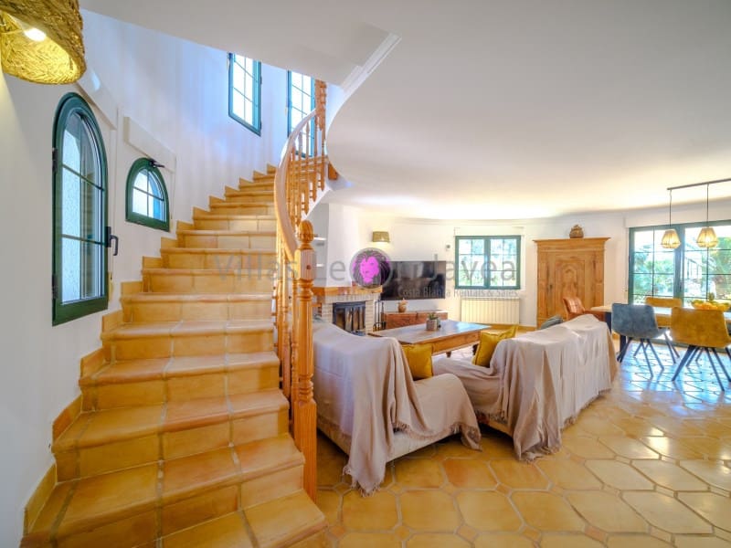 4 bedroom Villa for holiday rental in Javea / Xabia with pool - € 2,075 (Ref: 9605285)