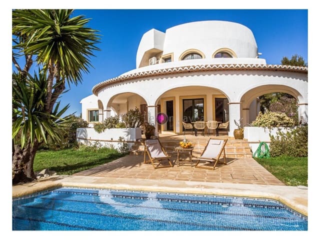 4 slaapkamer Villa voor vakantieverhuur in La Granadella  - Costa Nova, Javea / Xàbia met zwembad - € 2.075 (Ref: 9605285)