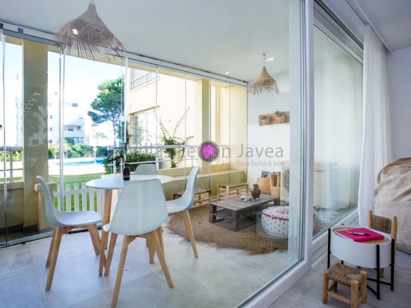 Apartamento de 2 habitaciones en Javea / Xàbia en alquiler vacacional con piscina - 1.585 € (Ref: 9605286)