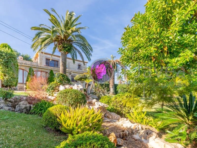 15 Zimmer Villa zu verkaufen in Javea / Xabia mit Pool Garage - 5.650.000 € (Ref: 9605289)