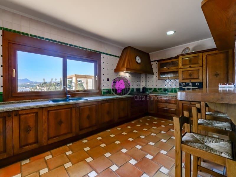 4 makuuhuone Huvila myytävänä paikassa Moraira mukana 
autotalli - 2 950 000 € (Ref: 9605290)