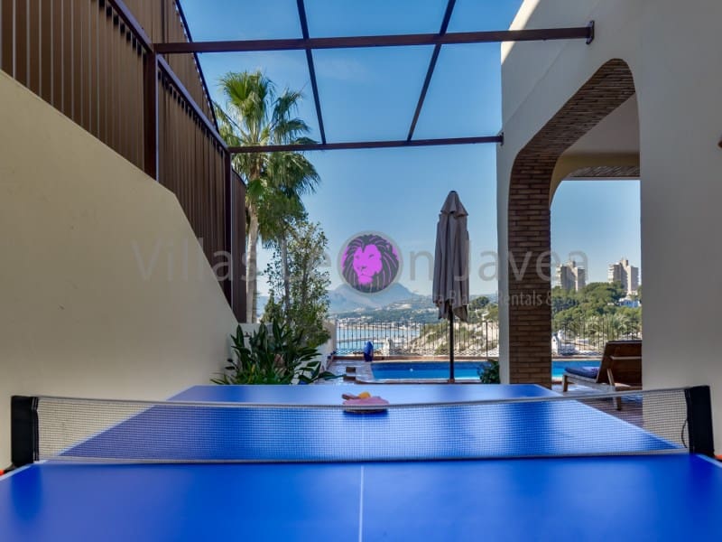 4 makuuhuone Huvila myytävänä paikassa Moraira mukana 
autotalli - 2 950 000 € (Ref: 9605290)