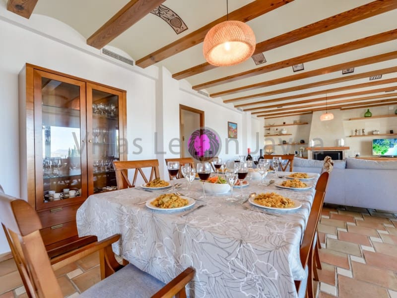 4 makuuhuone Huvila myytävänä paikassa Moraira mukana 
autotalli - 2 950 000 € (Ref: 9605290)