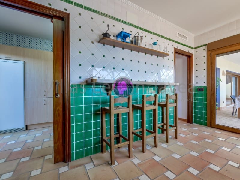 4 makuuhuone Huvila myytävänä paikassa Moraira mukana 
autotalli - 2 950 000 € (Ref: 9605290)