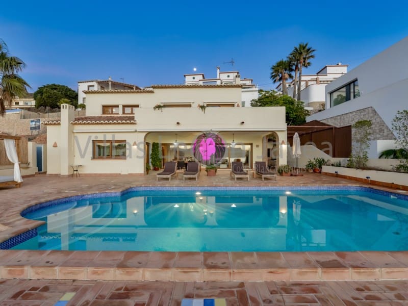 4 makuuhuone Huvila myytävänä paikassa Moraira mukana 
autotalli - 2 950 000 € (Ref: 9605290)