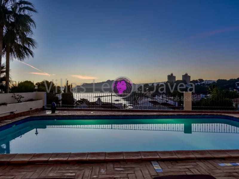 4 makuuhuone Huvila myytävänä paikassa Moraira mukana 
autotalli - 2 950 000 € (Ref: 9605290)