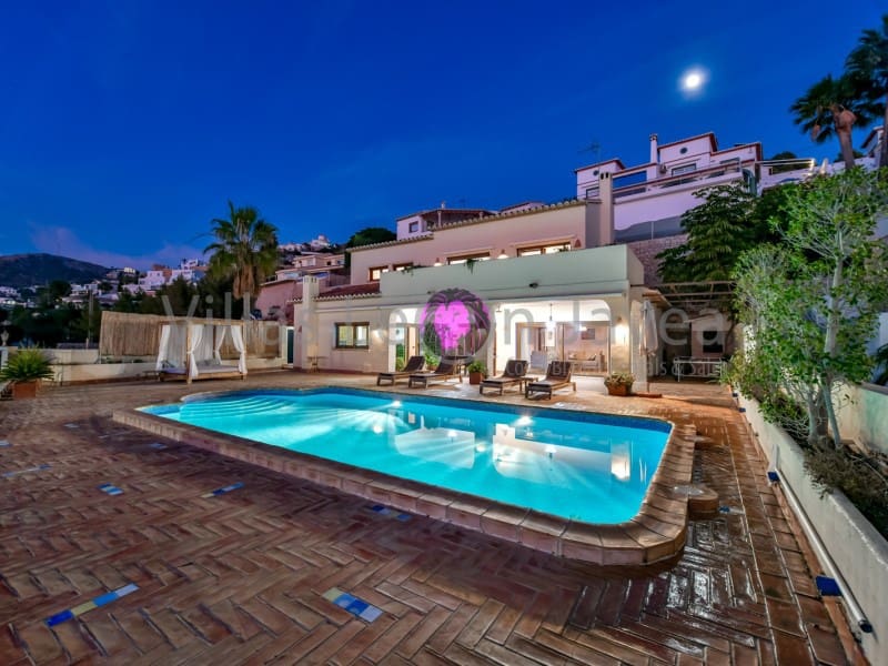 4 makuuhuone Huvila myytävänä paikassa Moraira mukana 
autotalli - 2 950 000 € (Ref: 9605290)