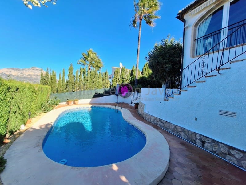 4 Zimmer Doppelhaus zu verkaufen in Javea / Xabia mit Pool Garage - 650.000 € (Ref: 9605291)