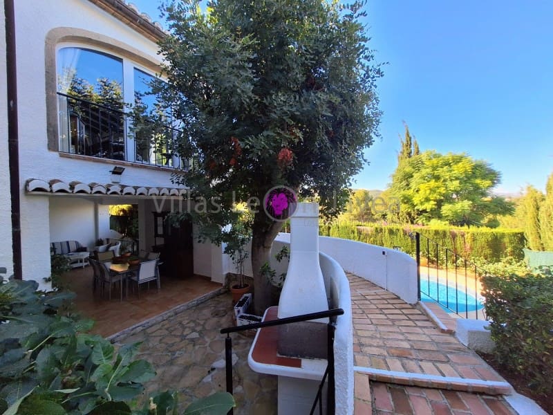 4 Zimmer Doppelhaus zu verkaufen in Javea / Xabia mit Pool Garage - 650.000 € (Ref: 9605291)