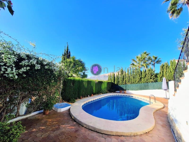 4 Zimmer Doppelhaus zu verkaufen in Javea / Xabia mit Pool Garage - 650.000 € (Ref: 9605291)