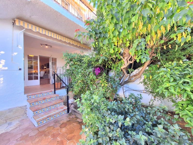 4 Zimmer Doppelhaus zu verkaufen in Javea / Xabia mit Pool Garage - 650.000 € (Ref: 9605291)