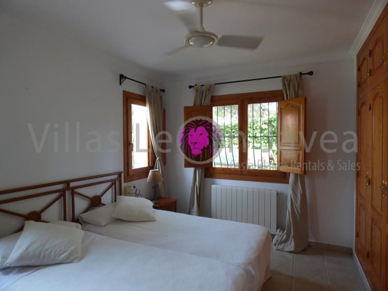 3 slaapkamer Villa te huur in Javea / Xabia met garage - € 1.750 (Ref: 9605293)