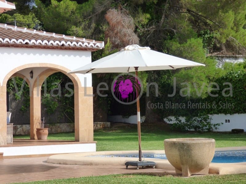 3 slaapkamer Villa te huur in Javea / Xabia met garage - € 1.750 (Ref: 9605293)