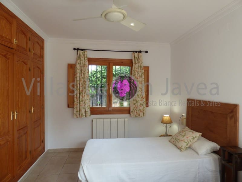 3 slaapkamer Villa te huur in Javea / Xabia met garage - € 1.750 (Ref: 9605293)