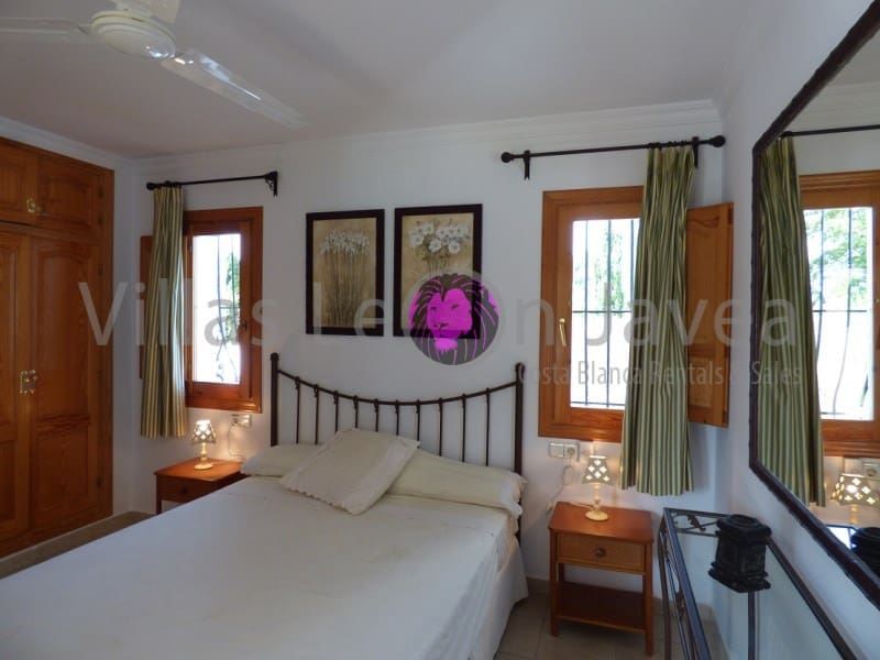 3 slaapkamer Villa te huur in Javea / Xabia met garage - € 1.750 (Ref: 9605293)