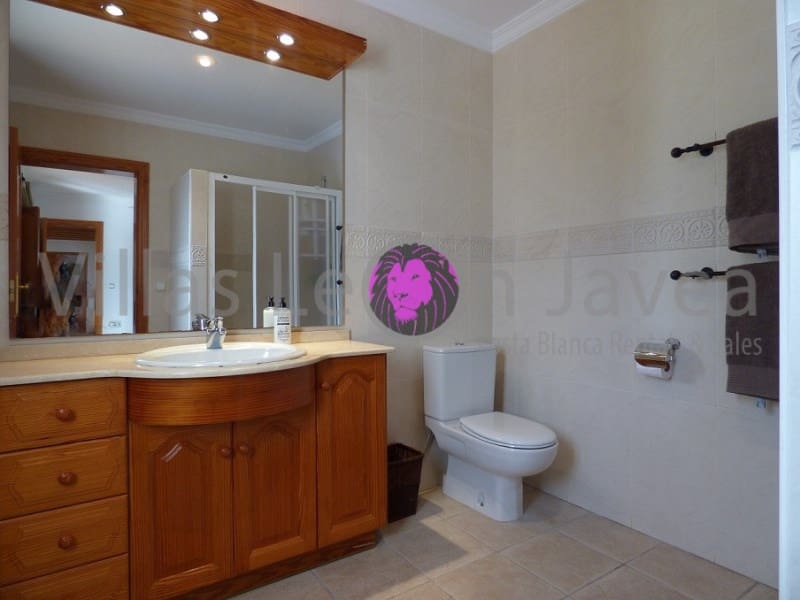 3 slaapkamer Villa te huur in Javea / Xabia met garage - € 1.750 (Ref: 9605293)