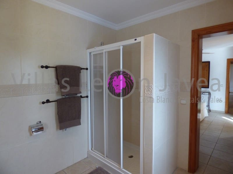 3 slaapkamer Villa te huur in Javea / Xabia met garage - € 1.750 (Ref: 9605293)