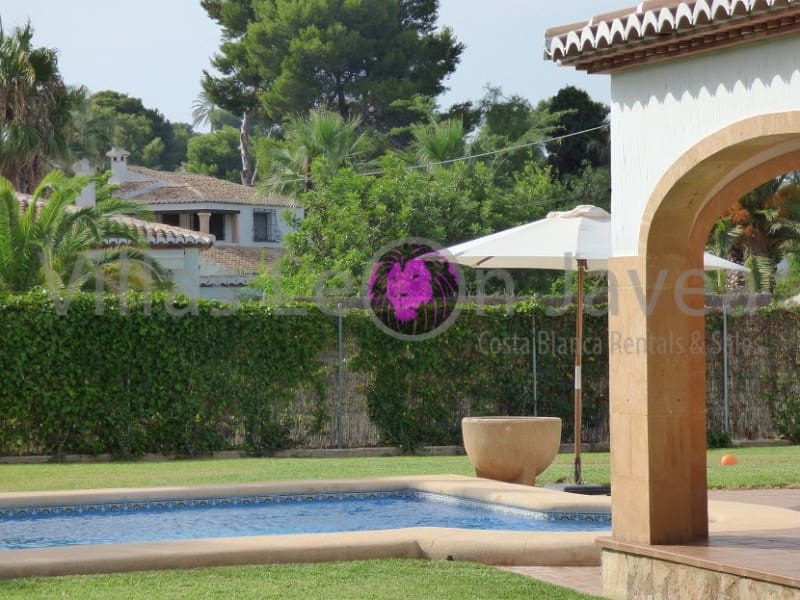 3 slaapkamer Villa te huur in Javea / Xabia met garage - € 1.750 (Ref: 9605293)