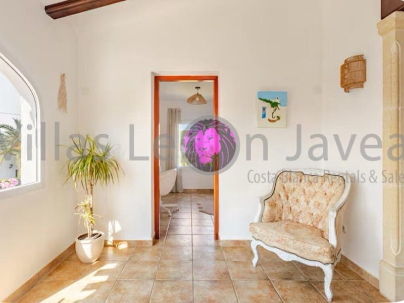 4 Zimmer Villa zu verkaufen in Javea / Xabia mit Pool Garage - 685.000 € (Ref: 9605294)