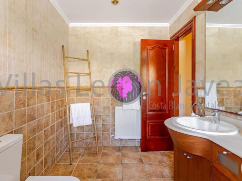 4 Zimmer Villa zu verkaufen in Javea / Xabia mit Pool Garage - 685.000 € (Ref: 9605294)