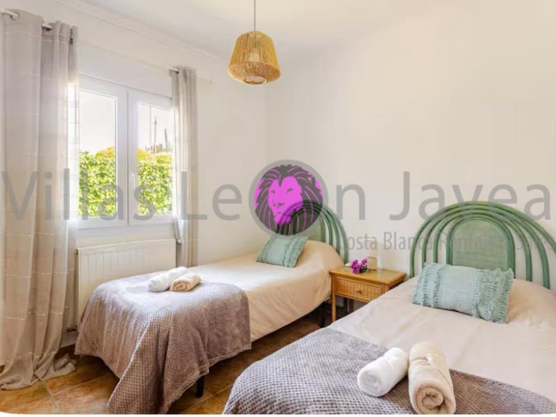 4 Zimmer Villa zu verkaufen in Javea / Xabia mit Pool Garage - 685.000 € (Ref: 9605294)