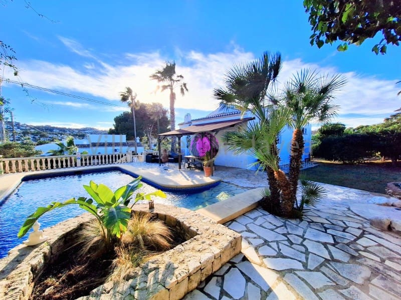 4 Zimmer Villa zu verkaufen in Javea / Xabia mit Pool Garage - 685.000 € (Ref: 9605294)