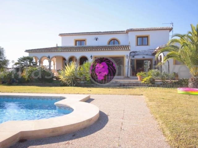 Chalet de 3 habitaciones en Benitachell / Benitatxell en alquiler - 3.500 € (Ref: 9605296)